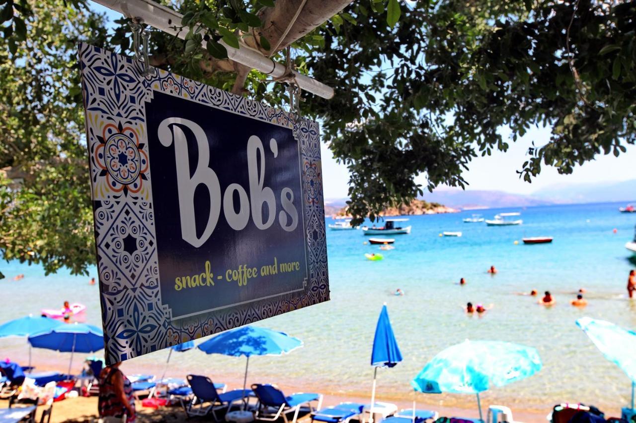 Bob'S Apartments Tolo Ngoại thất bức ảnh