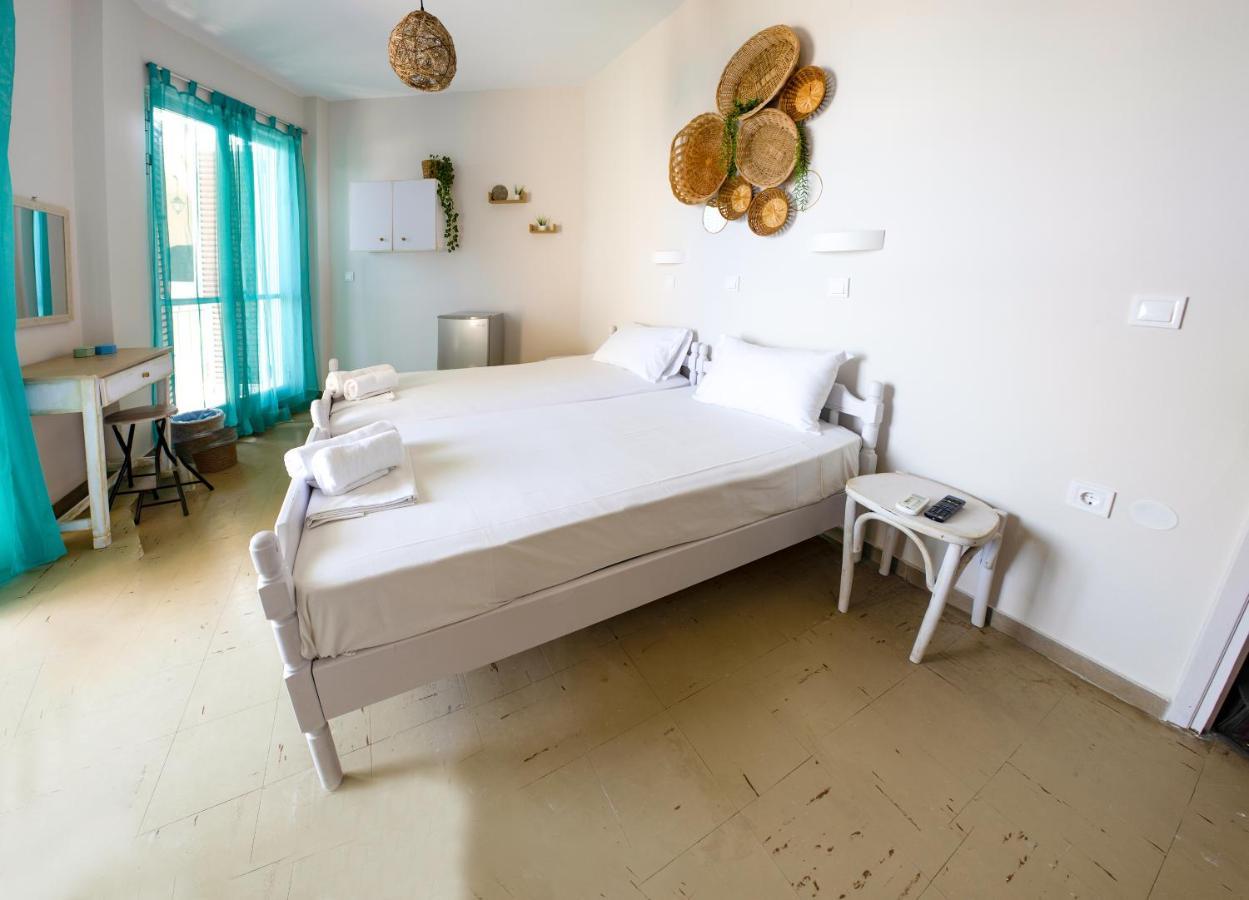 Bob'S Apartments Tolo Ngoại thất bức ảnh