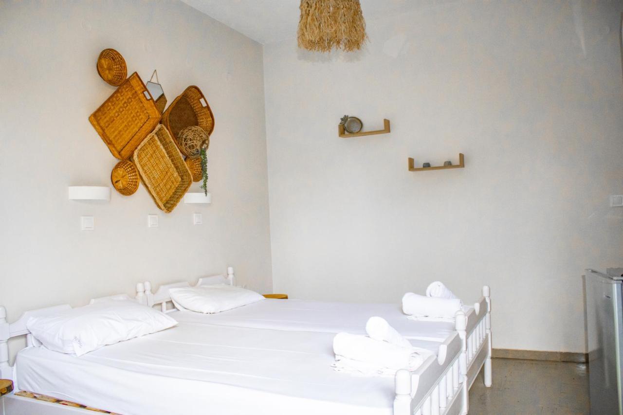 Bob'S Apartments Tolo Ngoại thất bức ảnh