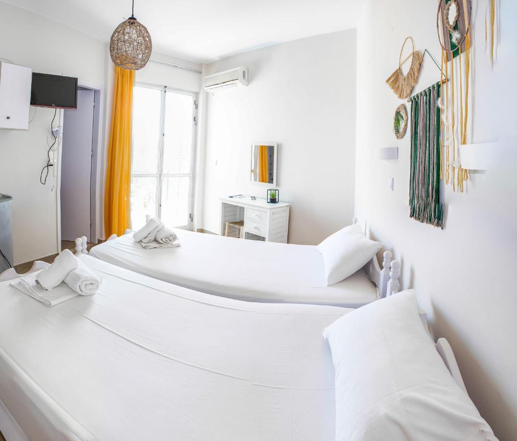 Bob'S Apartments Tolo Ngoại thất bức ảnh