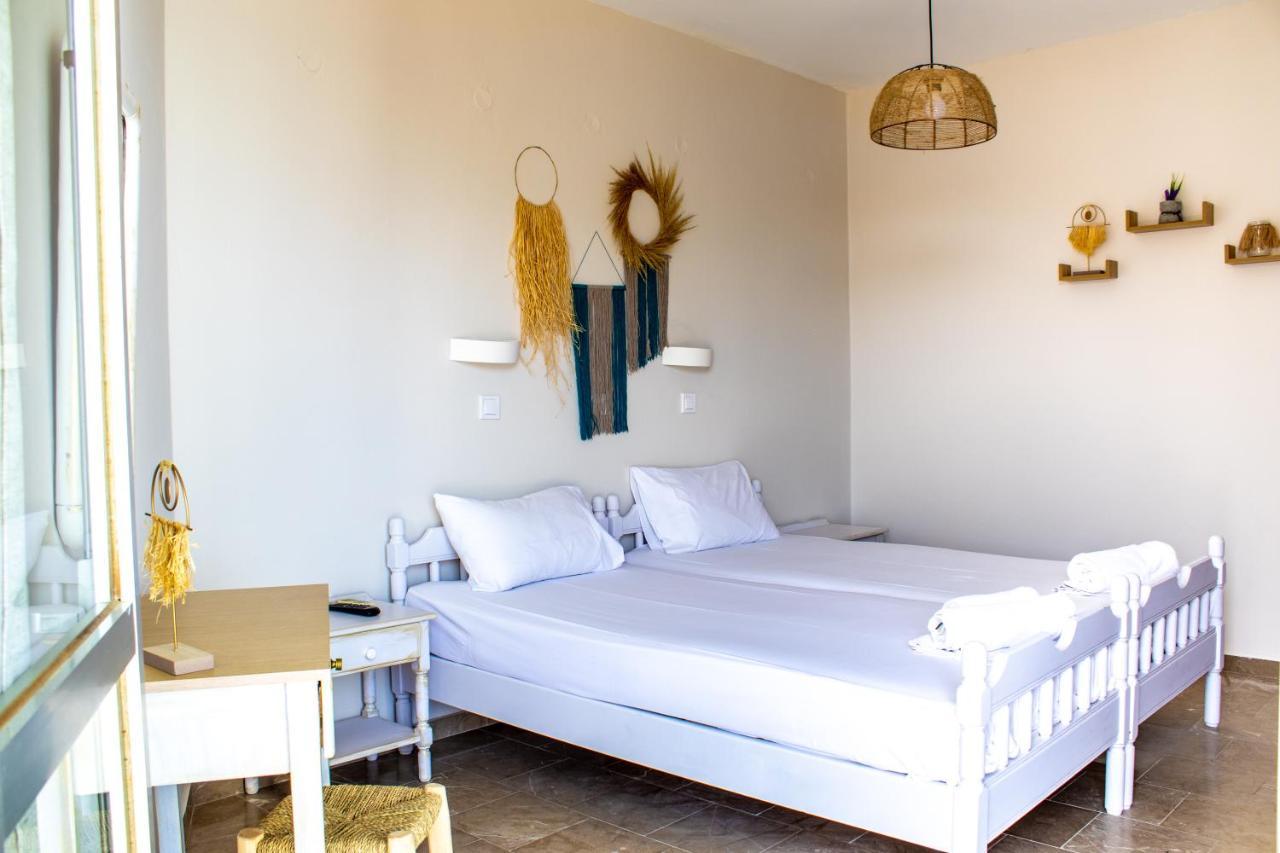 Bob'S Apartments Tolo Ngoại thất bức ảnh