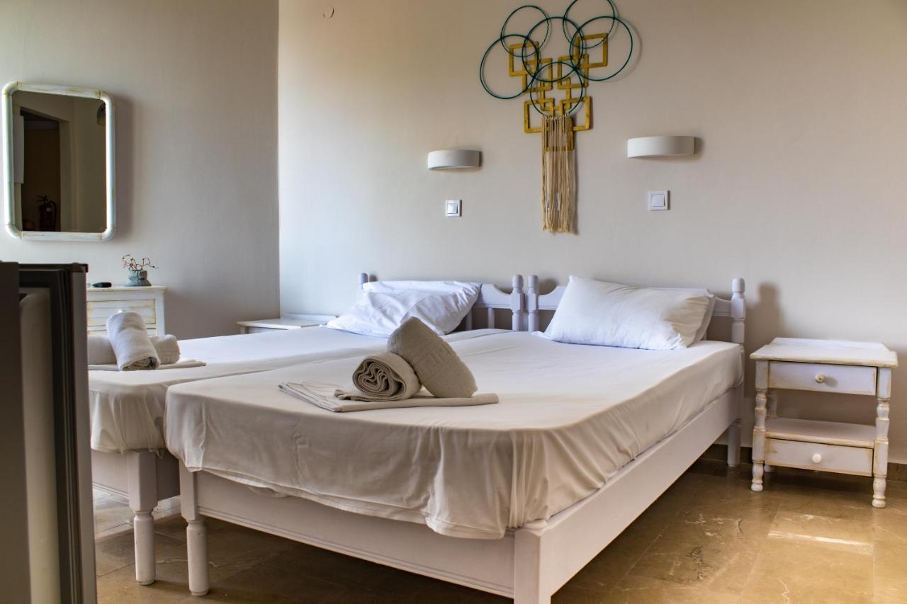 Bob'S Apartments Tolo Ngoại thất bức ảnh